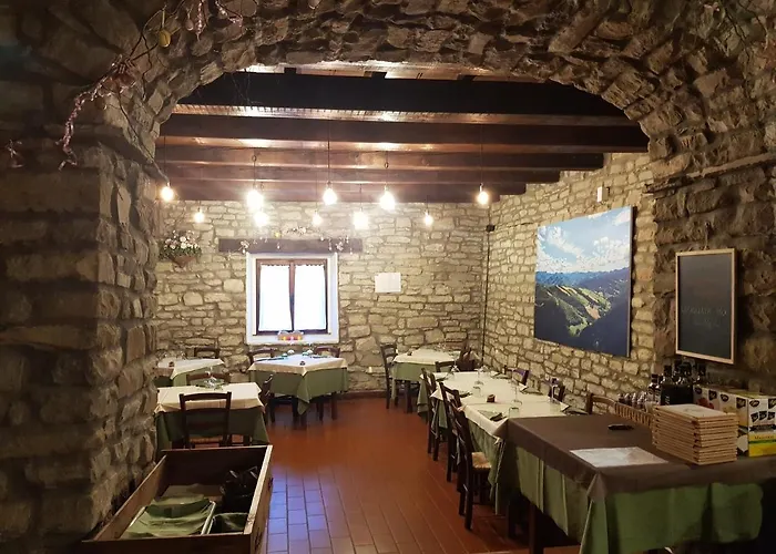 Agriturismo Il Poggiolo ホテル 3*