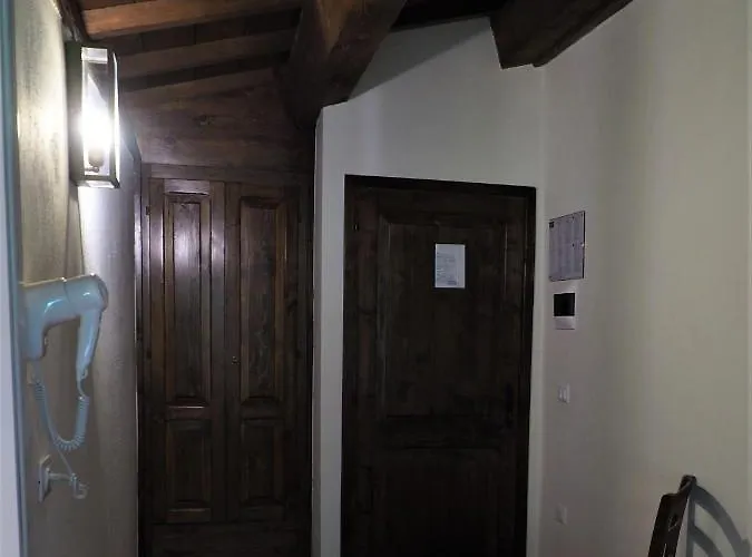 ホテル Agriturismo Il Poggiolo 3*